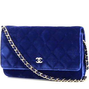Pochette Chanel Wallet on Chain en velours matelassé bleu-roi